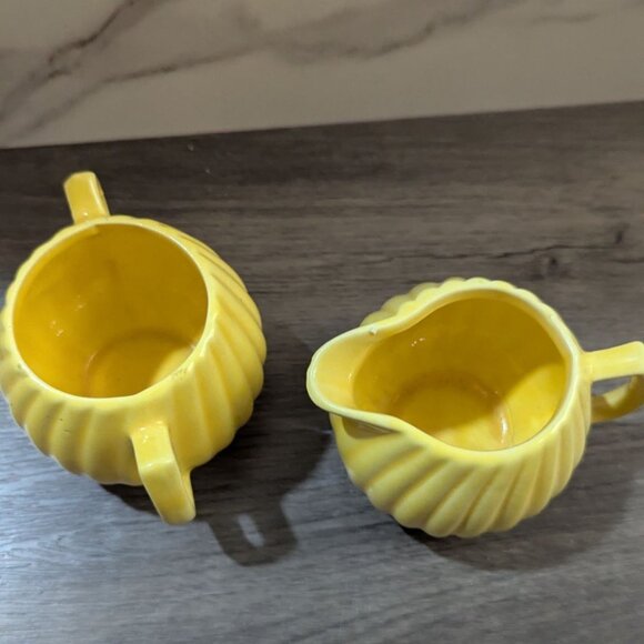 Vintage Retro Sunny Yellow Ribbed Ceramic Sugar Bowl & Creamer Set Two Handles - Picture 4 of 7